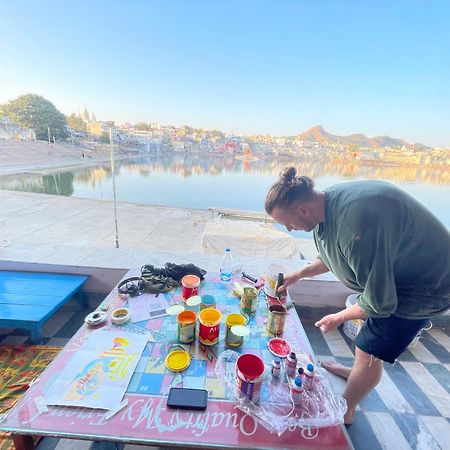 Doctor Alone Hostel Pushkar Ngoại thất bức ảnh